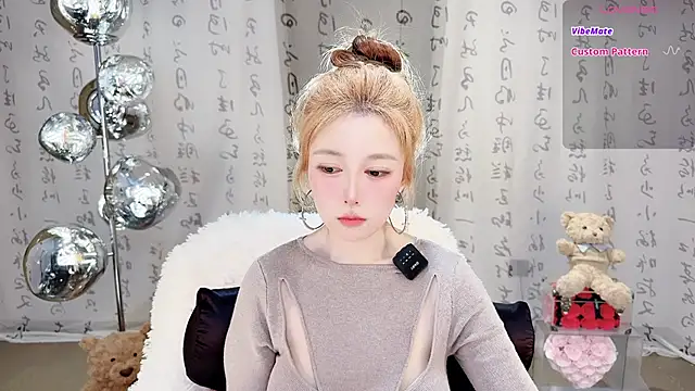 美女ZZZBC9在线直播