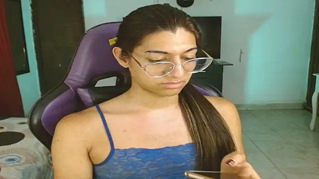 Alanni_parker webcam