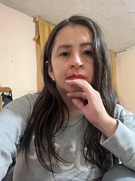 latinfemale live sex cam