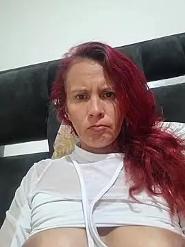 Webcam Model (cintia_love)  is live.Free join now!