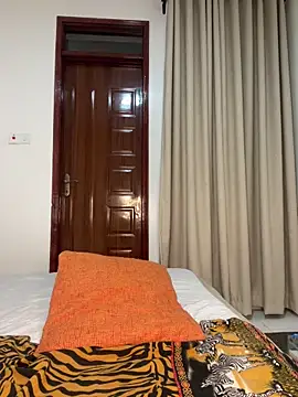 Webcam Model (hot_daily)  is live.Free join now!