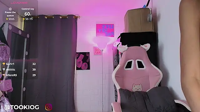tookiog_ - TOOKIOG_'s free webcam - UK Sex Cams