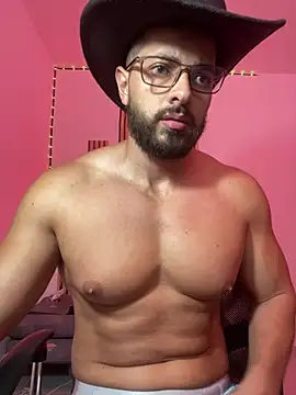 magnumchris - Magnumchris's free webcam - UK Sex Cams