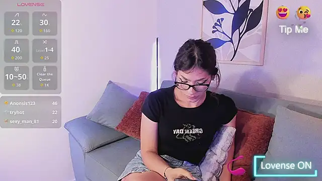 kassmonroe - KassMonroe's free webcam - UK Sex Cams