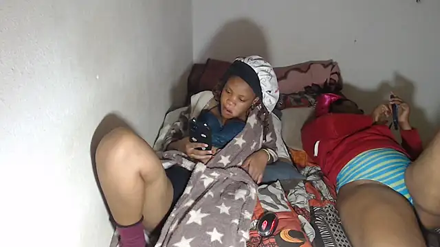 EssenceLovers webcam