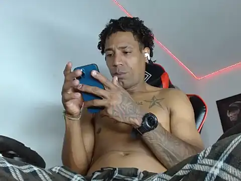 bbc_black_ - BBC_Black_'s free webcam - UK Sex Cams