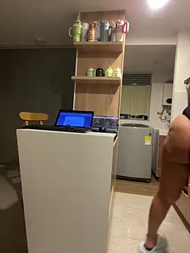 tabata_monroee webcam