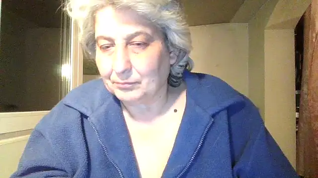 ExquisiteMature webcam