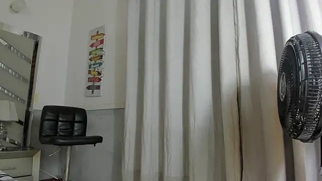 briana_wonder69xxx - Briana_wonder69xxx's free webcam - UK Sex Cams