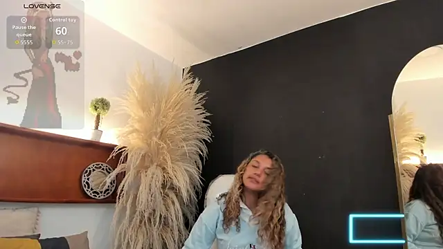 sofii_diaz - Sofii_Diaz's free webcam - UK Sex Cams