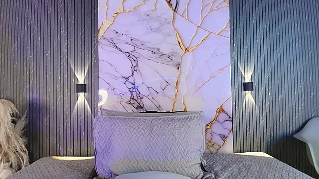 big_tits_in_your_face webcam