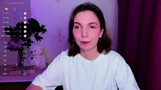 KindHazelHere_ live sex cam