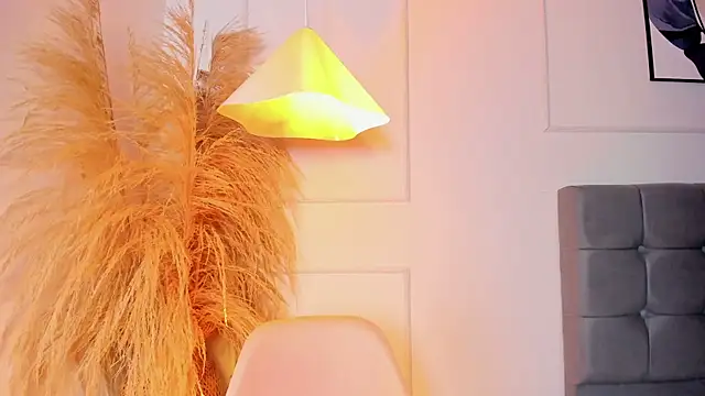 nikolevoshkie_ - Nikolevoshkie_'s free webcam - UK Sex Cams