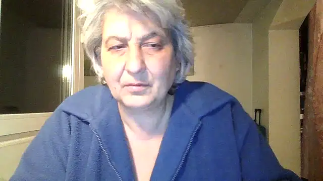 ExquisiteMature webcam