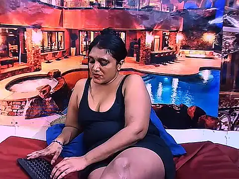 IndianSexyLady20 webcam