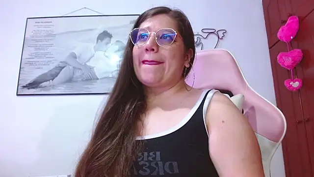 Amelie_Rousell webcam