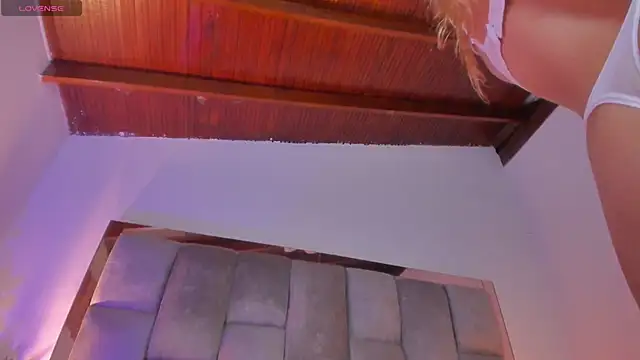 chat live Sofi Vasquez