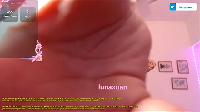 LunaXuan webcam