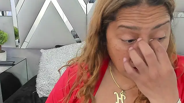 MonzerratBoyer webcam