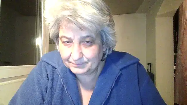 ExquisiteMature webcam