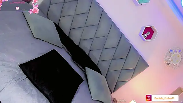 amira_ember - Amira_Ember's free webcam - UK Sex Cams