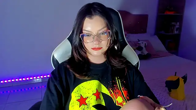 OphelianaRose33 webcam