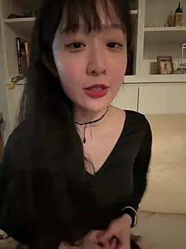 美女Etherealcat33在线直播