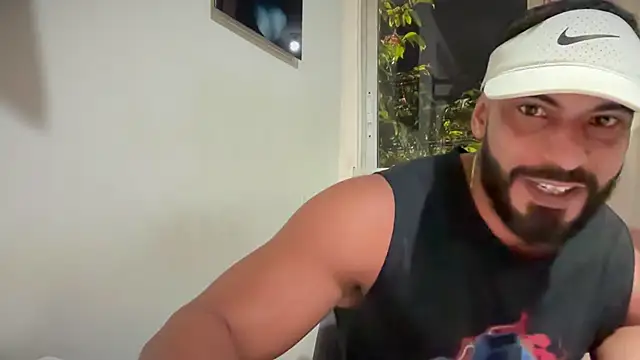 romeolovedark - Romeolovedark's free webcam - UK Sex Cams