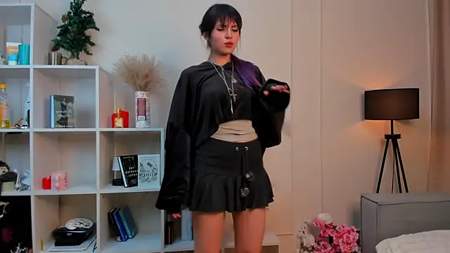 elvialopresti - ElviaLopresti's free webcam - UK Sex Cams