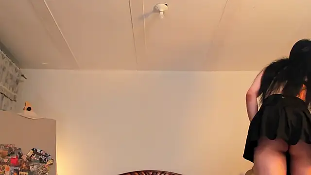 nonbinaryangel webcam