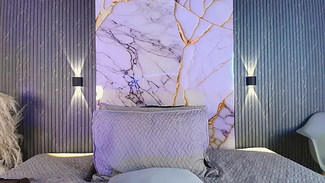 big_tits_in_your_face webcam