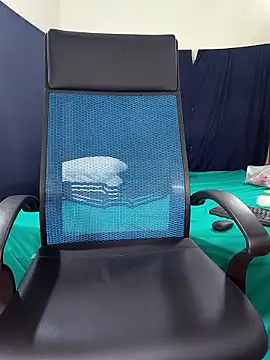 Midnight_Blossom Stripchat cam model