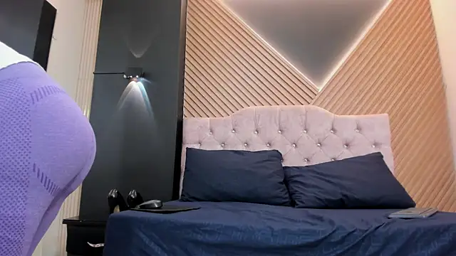 VickyJohnson1 webcam