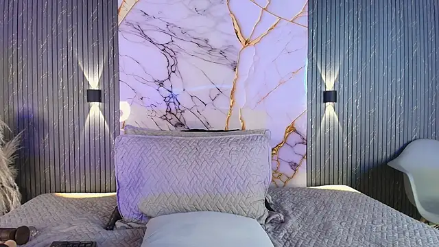 big_tits_in_your_face webcam