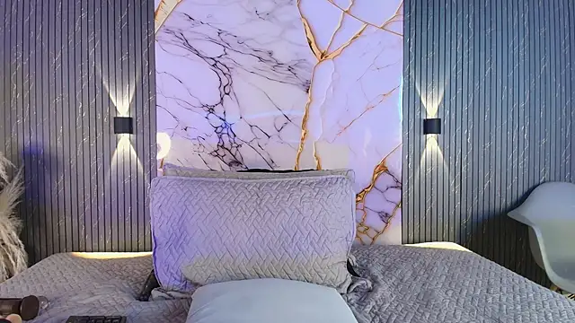 big_tits_in_your_face webcam