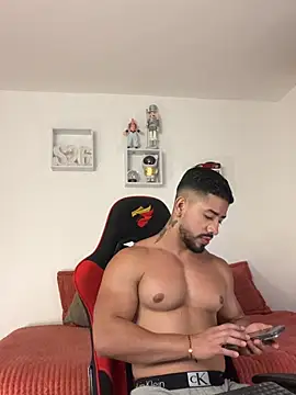 Ezzio_Scolaro webcam