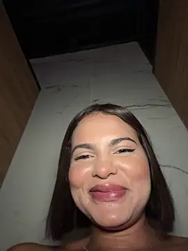 Irina_Velvett webcam