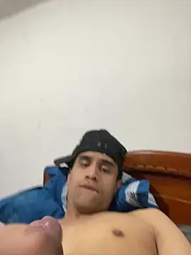 Camachito332 live sex cam