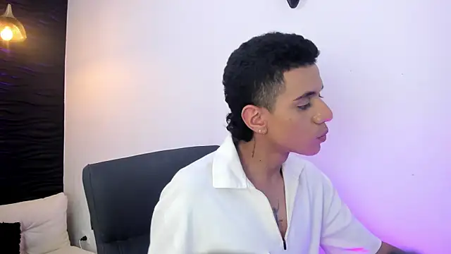 dominicjonnes webcam