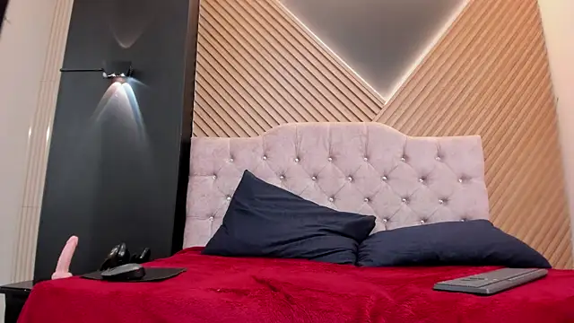 VickyJohnson1 webcam