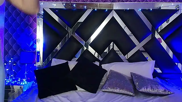 victoriaa_lee_ - Victoriaa_lee_'s free webcam - UK Sex Cams