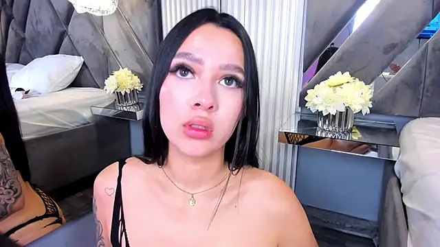 Ivonne_Millerr webcam