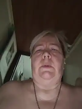 effectfiona - EffectFiona's free webcam - UK Sex Cams