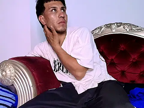 thonixxx_mr - Thonixxx_mr's free webcam - UK Sex Cams