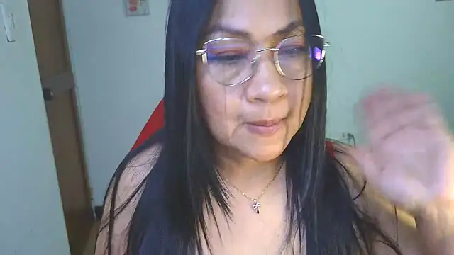 lissafeethott - LissafeetHott's free webcam - UK Sex Cams