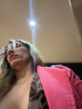 gatitacarlita - Gatitacarlita's free webcam - UK Sex Cams