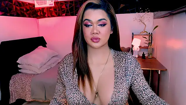 asiankatyhuge webcam