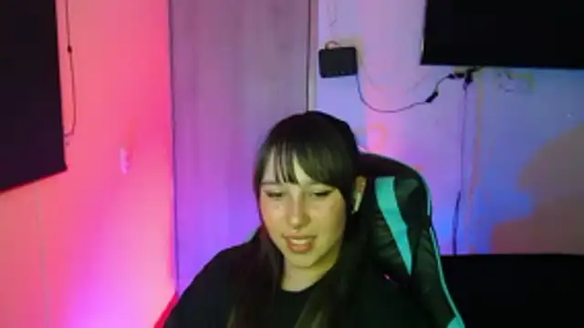 Skarlet_Adams28 webcam