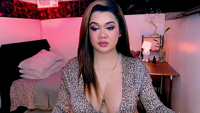 asiankatyhuge webcam