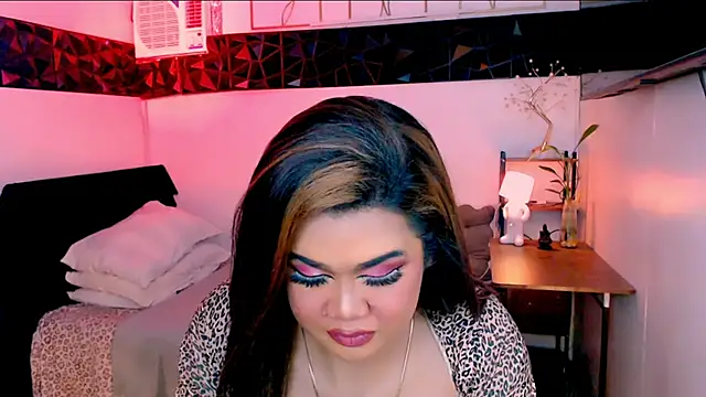 asiankatyhuge webcam